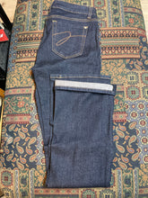 Load image into Gallery viewer, Kingspier Vintage - Miracle Body Denim Jeans - 28”x33.5”

Size 4

Low rise

Flared leg

98% cotton/ 2% Spandex

Made in USA
