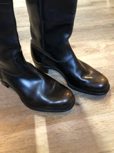 Load image into Gallery viewer, Kingspier Vintage - Vintage black pull on riding boots.

Size 9 men’s 

