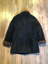 Load image into Gallery viewer, Kingspier Vintage - Hide Society black shearling coat with button closures and pockets.

Made in Canada
Size 8.
