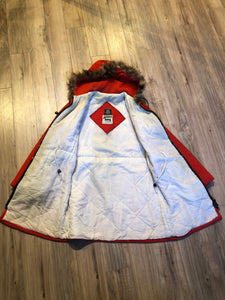 Kingspier Vintage - Vintage James Bay 100% virgin wool northern parka in bright red. This parka features a fur trimmed hood, zipper closure, pockets, quilted lining, storm cuffs, and penguin scene in felt applique. Made in Canada.
