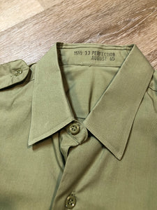 Kingspier Vintage - Vintage 1965 Military issue, beige button up shirt. Mens size medium.
