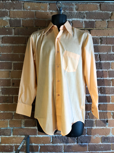 Kingspier Vintage - Vintage Gemini salmon button up shirt. Size large mens. 

