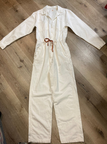 Kingspier Vintage - Levi’s Pride Jumpsuit

NWT

White

100% Polyurethane 

Made in Mexico

Size large