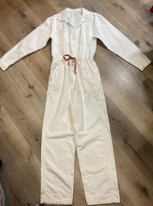 Kingspier Vintage - Levi’s Pride Jumpsuit

NWT

White

100% Polyurethane 

Made in Mexico

Size large