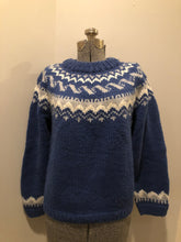 Load image into Gallery viewer, Kingspier Vintage - Hand Knit blue, grey and white Lopi Style sweater. Acrylic fibers. Size large.

