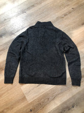 Load image into Gallery viewer, Kingspier Vintage - Savile Row Company 50% lambswool blend quarter zip sweater in grey. Size large.

