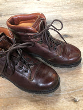 Load image into Gallery viewer, Kingspier Vintage - Prospector hiking boots in smooth brown leather. Made in Canada during the time when Prospector’s boots carried a lifetime warranty.

Size 10 womens

The uppers and soles are in excellent condition.
