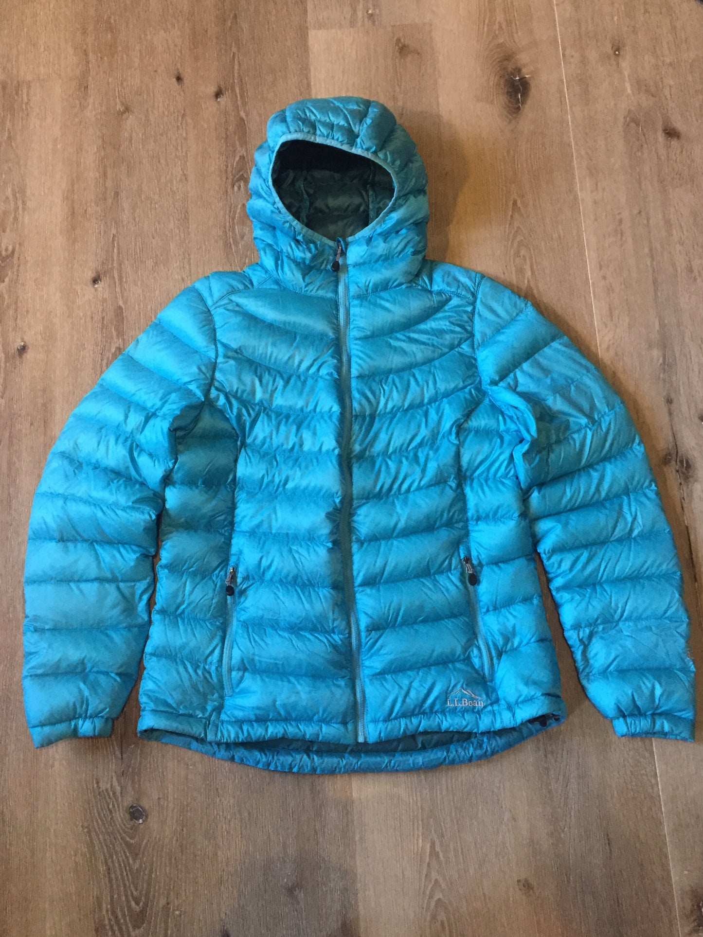 Kingspier Vintage - LL Bean Down Tek Ultra Light blue jacket. Size medium.