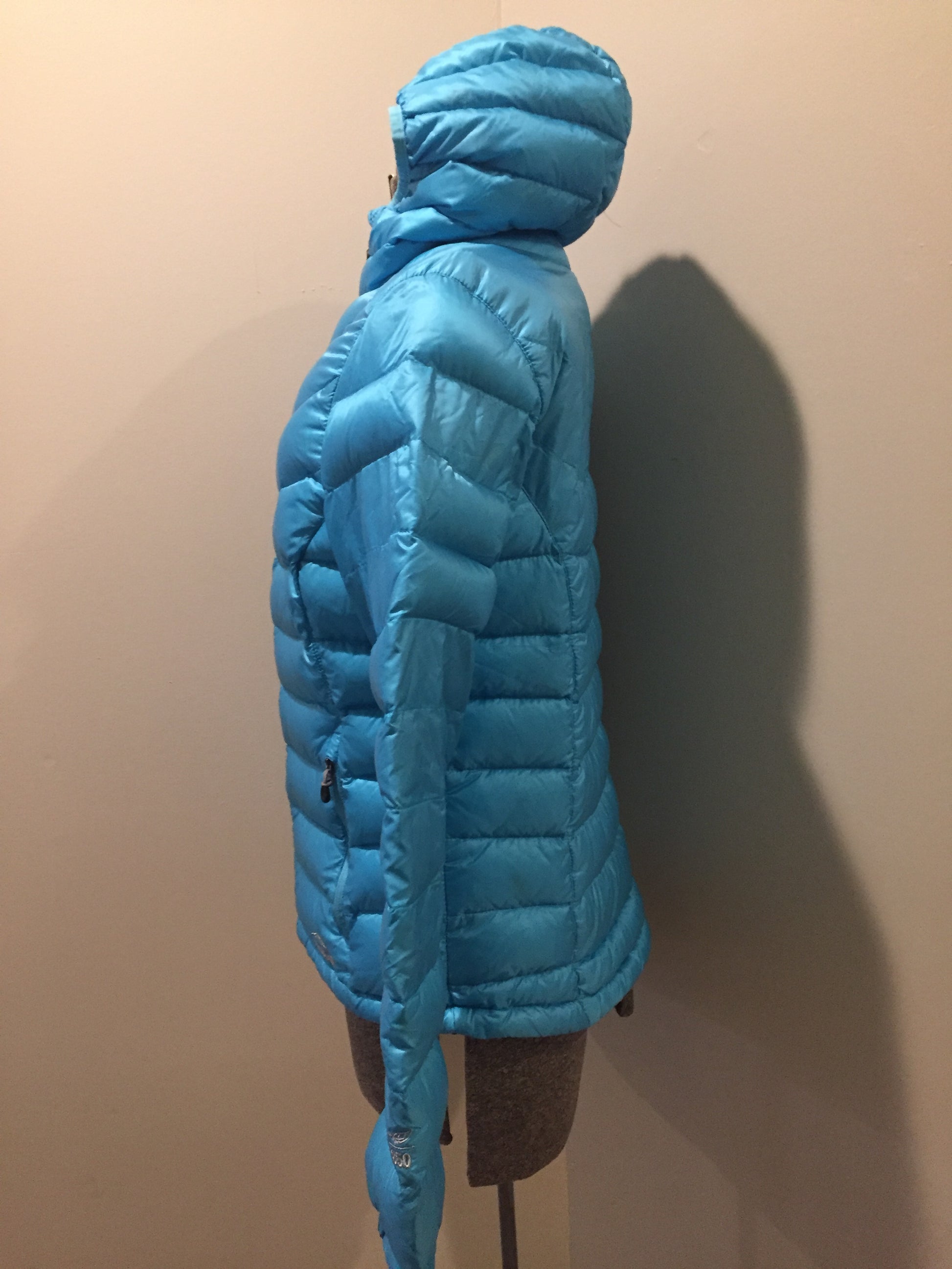 Kingspier Vintage - LL Bean Down Tek Ultra Light blue jacket. Size medium.