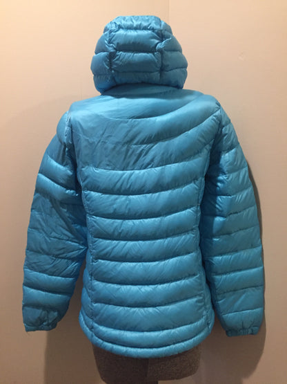 Kingspier Vintage - LL Bean Down Tek Ultra Light blue jacket. Size medium.