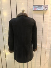 Load image into Gallery viewer, Kingspier Vintage - Hide Society black shearling coat with button closures and pockets.Made in CanadaSize 8.
