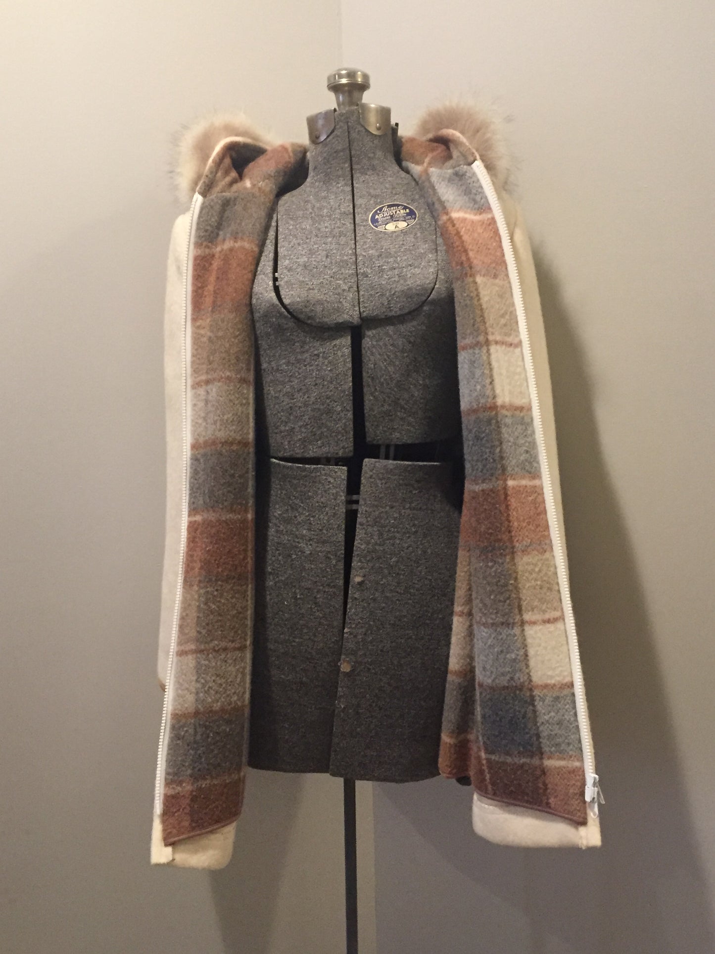 Vintage Beltex Canada Subzero Wool Northern parka with Igloo motif, Made in Canada, SOLD