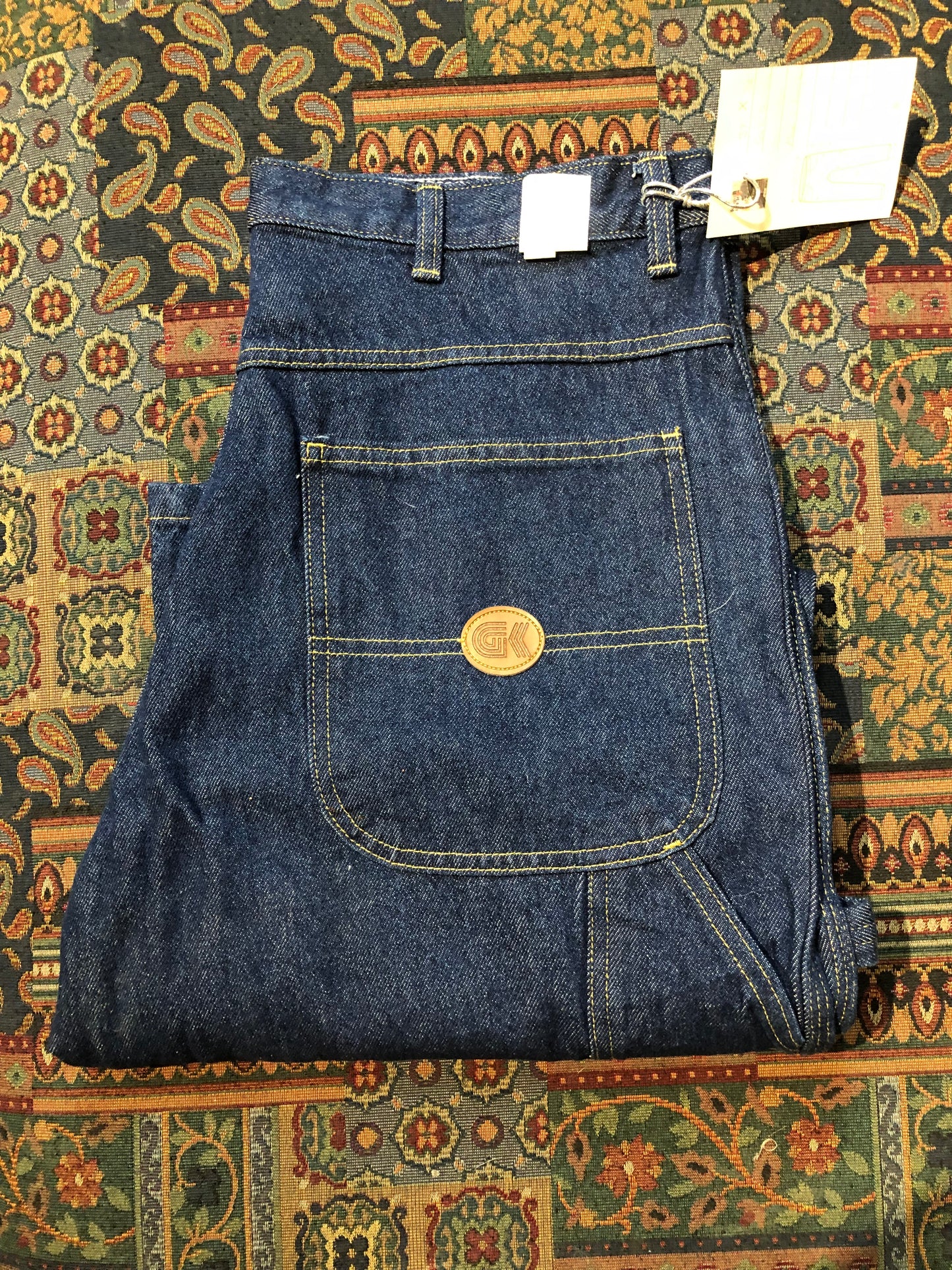 Kingspier Vintage - G&K Services Denim Work Jeans - 37”x34”

100% cotton

Made in Kenya