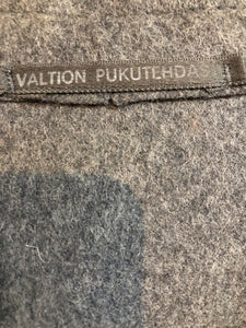 Kingspier Vintage - Vintage Finnish military issue 80% wool blend jacket.