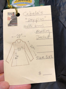 Kingspier Vintage - Cabela’s Dry Plus green 100% wool hunting jacket with snap and zipper closures, four front pockets and one back pocket.


Size 3XL Tall.