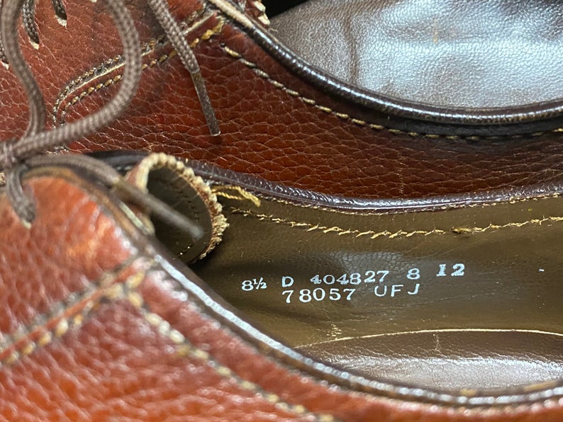 Kingspier Vintage - Brown Plain Toe Derbies by The Florsheim Shoe - Sizes: 8.5M 10.5W 41-42EURO, Made in Canada, Pebbled Leather Texture, Leather Soles, Cat's Paw Won't Slip Rubber Heels