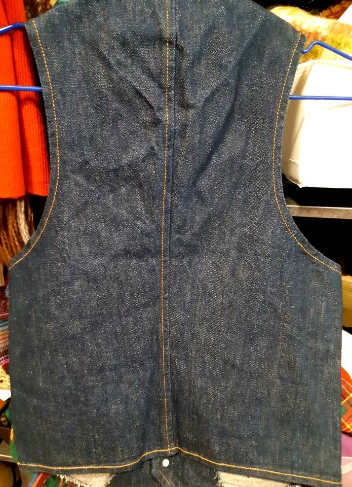 Women's Vintage 70's GWG Scrubbies hot Denim Vest, Size 9 (Small)