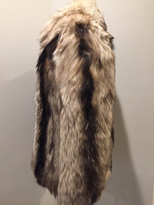 Kingspier Vintage - Unique fur coat c. 1980s, made in Hong Kong. Adult size small
