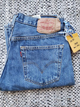 Load image into Gallery viewer, Kingspier Vintage - Classic Levi&#39;s 501 button fly., Made in Mexico. 34&quot;x34&quot;, Excellent condition, Gently broken in
