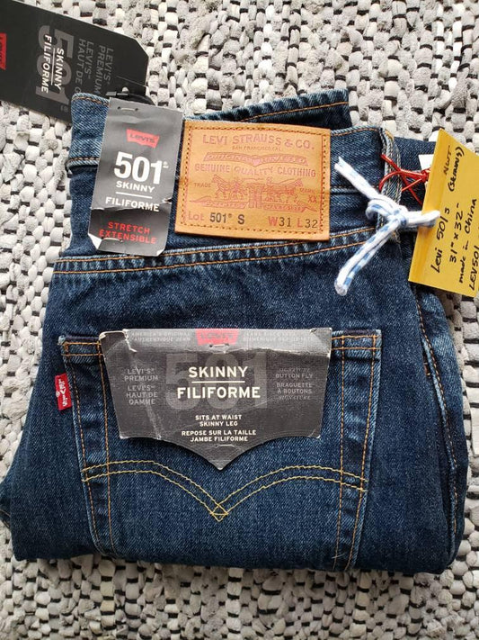 Kingspier Vintage - Levi's 501 - 40"x32" altered to 29" inseam_ red tab