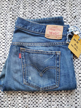 Load image into Gallery viewer, Kingspier Vintage - Classic Levi&#39;s 501 button fly. 
 35&quot;x32&quot; 
Made in Mexico
Very good condition
Gently broken in with several distress points pictured.
