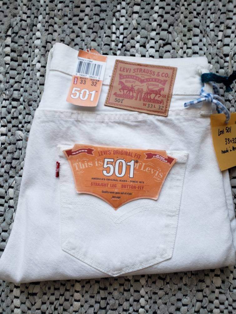 Kingspier Vintage - Levi's 501 - 33"x32" White - NWT with red tab