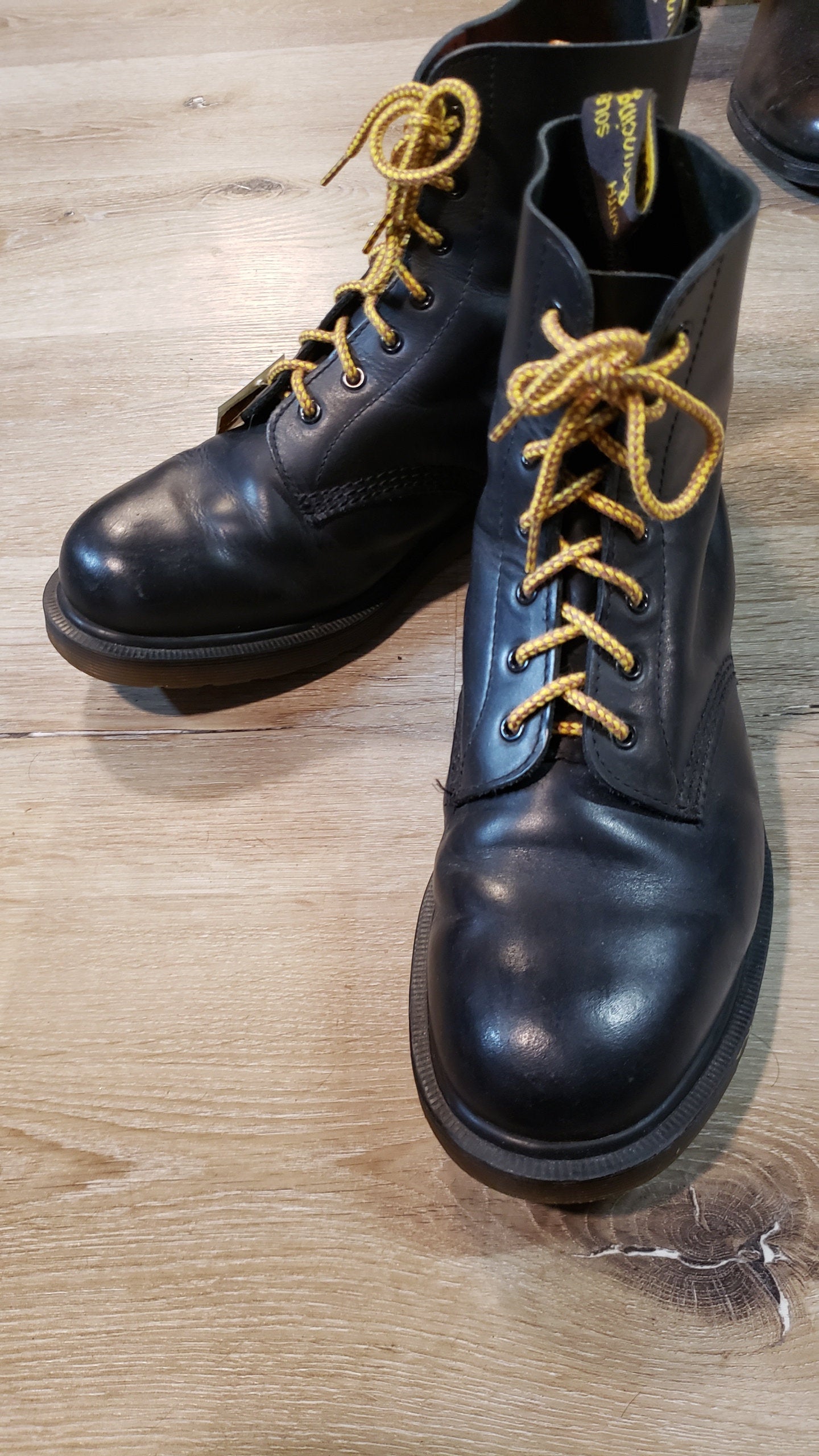 Kingspier Vintage - <p>Vintage seven eyelet Doc Martens <br>
Made in UK<br>
Black <br>
Size EU 42 <br>
*Some slight wear as seen in the third photo.</p>