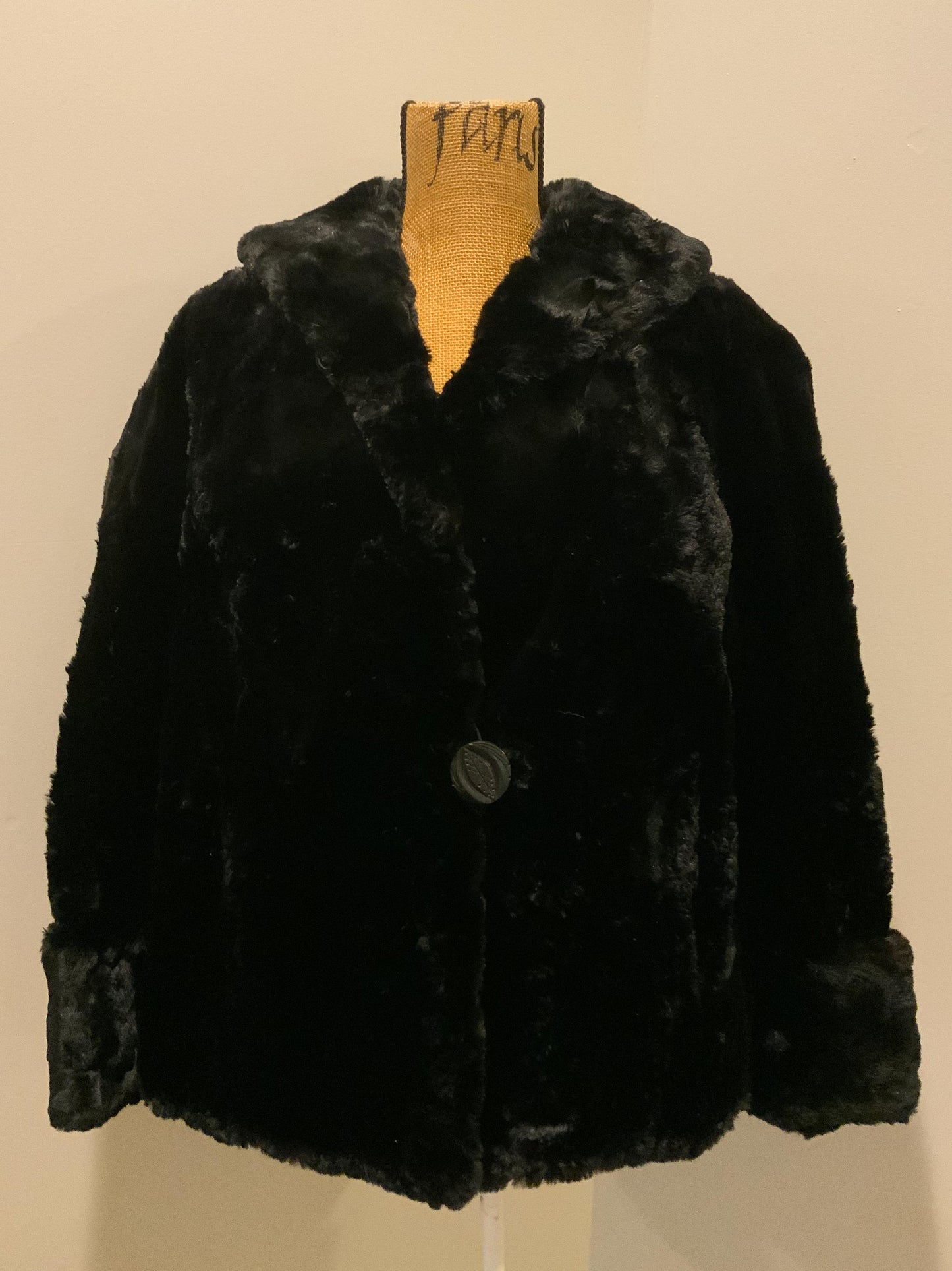 Kingspier Vintage - 1940s, beaver, Canada, fur, Vintage, Winnipeg