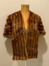 Load image into Gallery viewer, Vintage Fur Caplet  Stole
